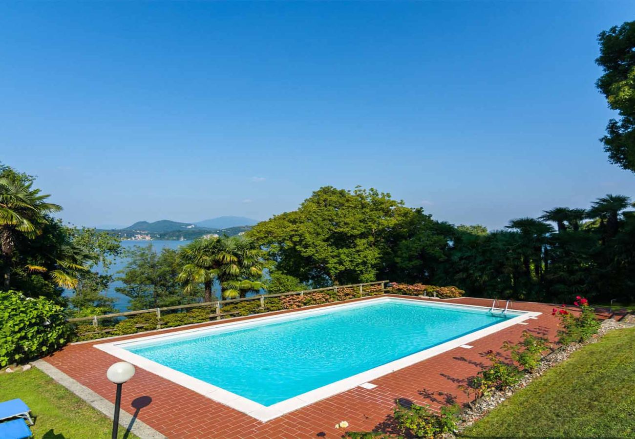 Appartamento a Stresa - Sole e Lago apartment with terrace lake view in St