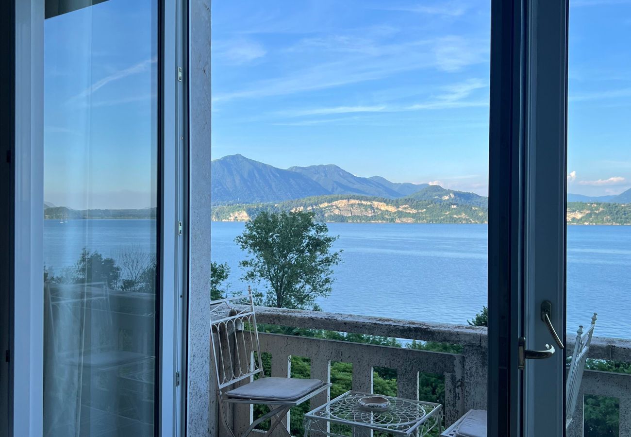 Appartamento a Belgirate - Camelia modern apartment with lake view in Belgira