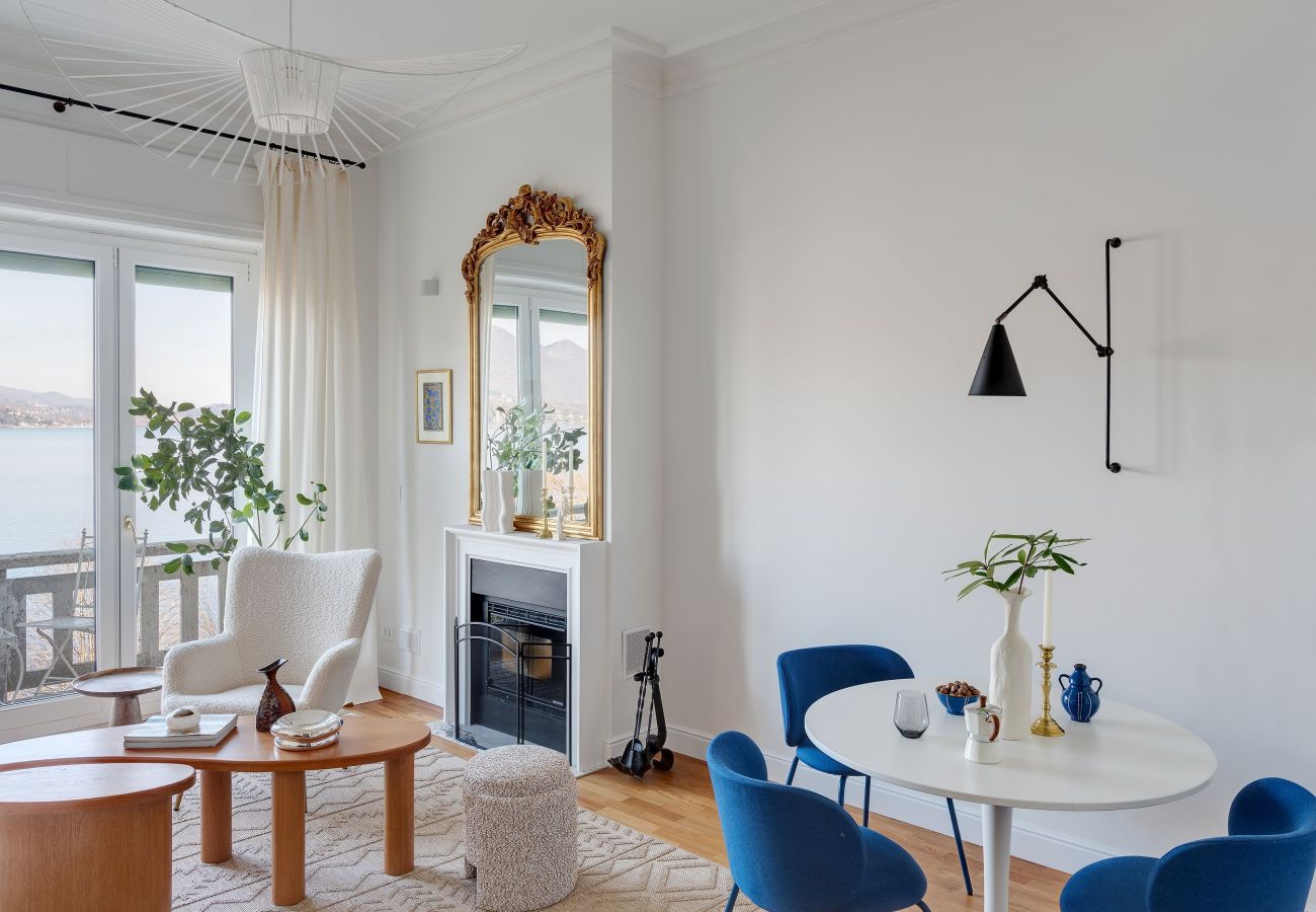 Appartamento a Belgirate - Camelia modern apartment with lake view in Belgira