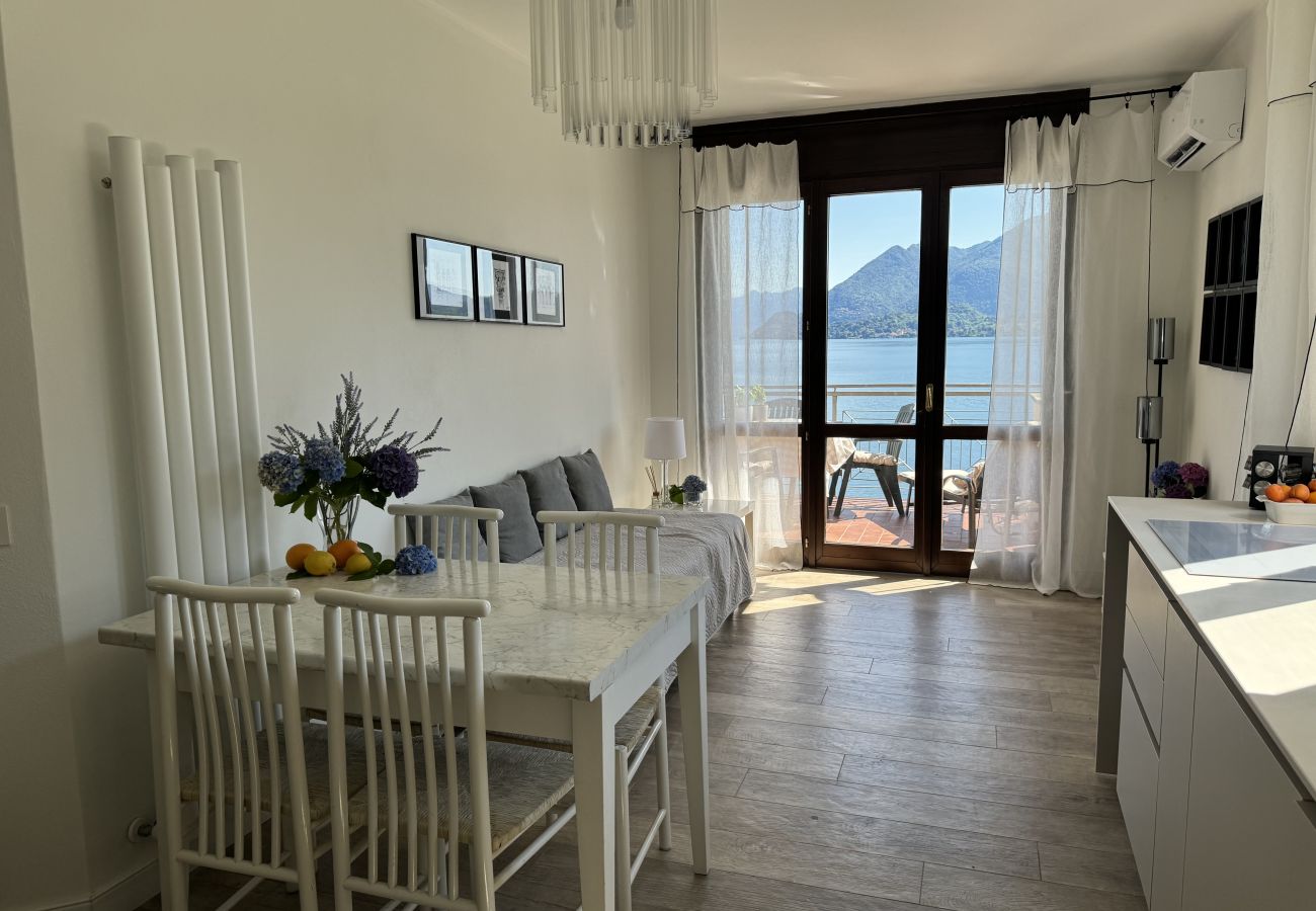 Appartamento a Stresa - Marta Apartment with lake view in Stresa