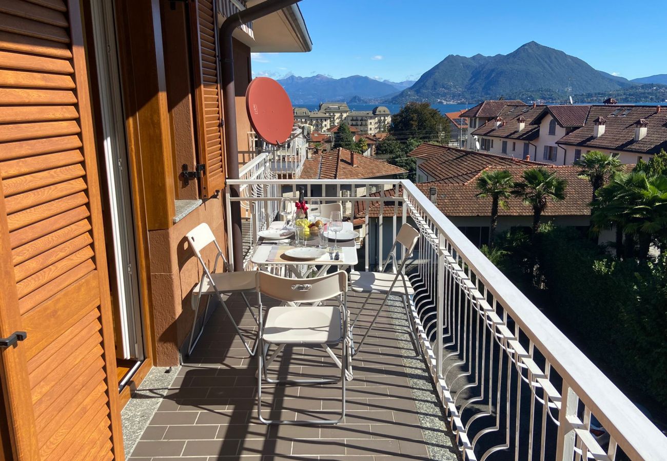 Appartamento a Stresa - Ilaria apartment in Stresa with balcony lake view