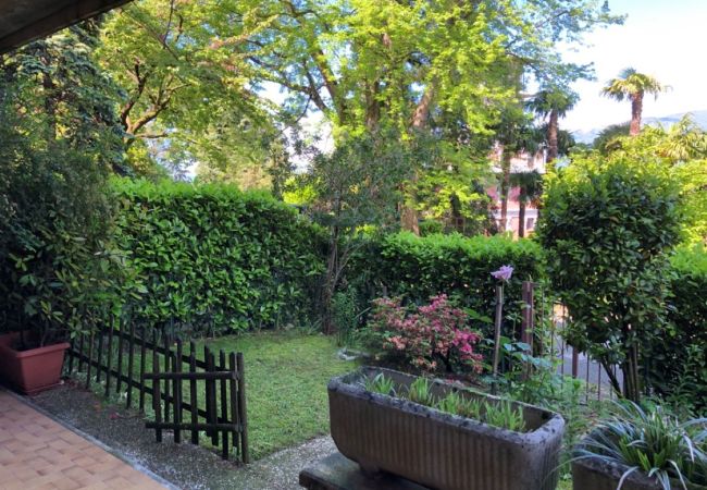 Appartamento a Luino - Cordelia 9 Apartment with pool in Luino Appartamento a Luino - Cordelia 9 Apartment with pool in Luino