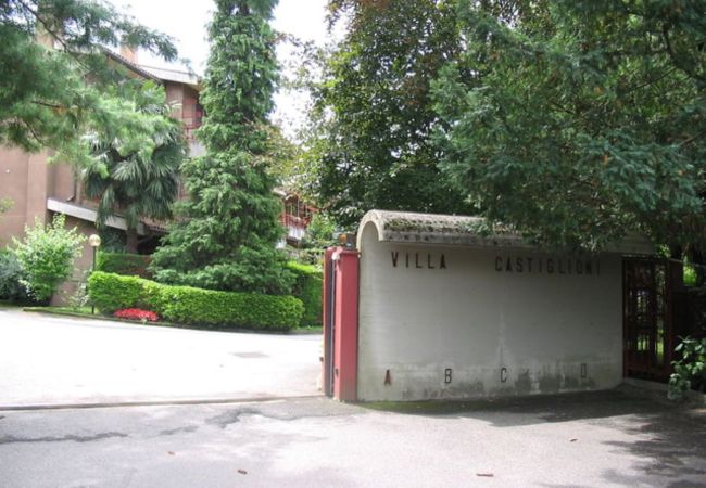 Appartamento a Luino - Cordelia 9 Apartment with pool in Luino Appartamento a Luino - Cordelia 9 Apartment with pool in Luino