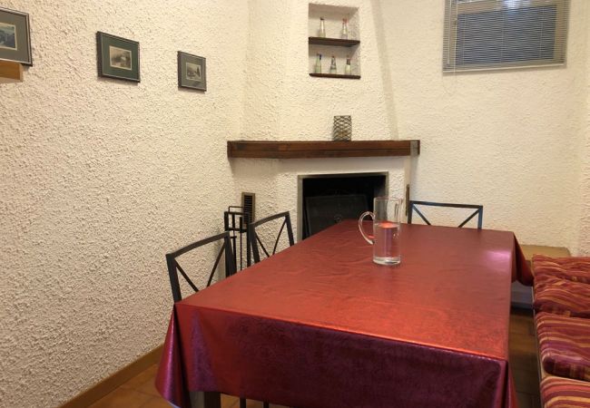Appartamento a Luino - Cordelia 9 Apartment with pool in Luino Appartamento a Luino - Cordelia 9 Apartment with pool in Luino
