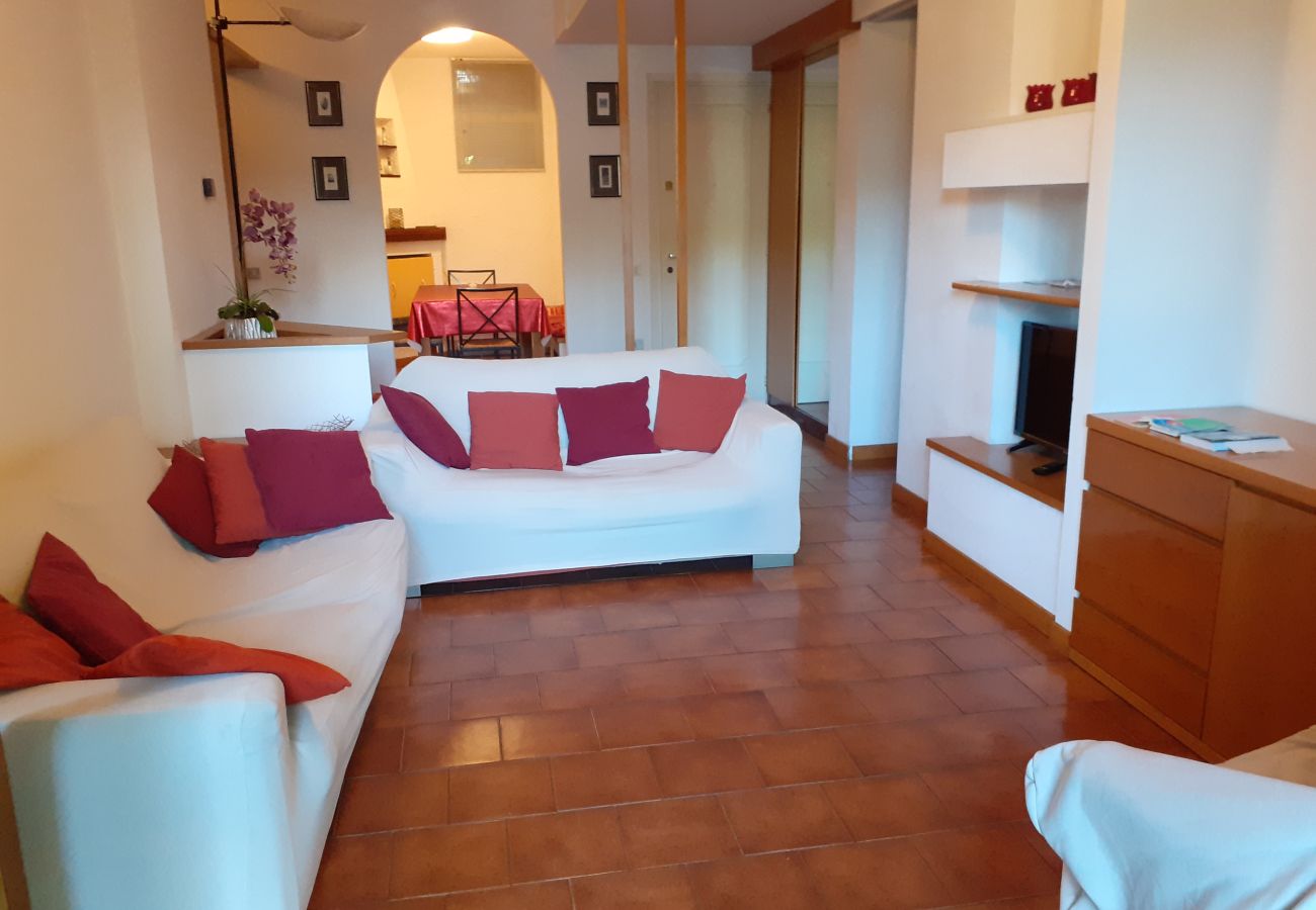 Appartamento a Luino - Cordelia 9 Apartment with pool in Luino