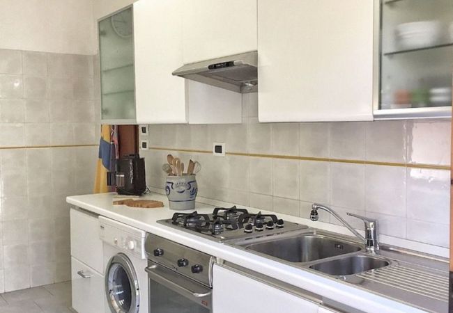 Villa a Brezzo di Bedero - Mirabella villa with pool and garden  in Brezzo di Villa a Brezzo di Bedero - Mirabella villa with pool and garden  in Brezzo di