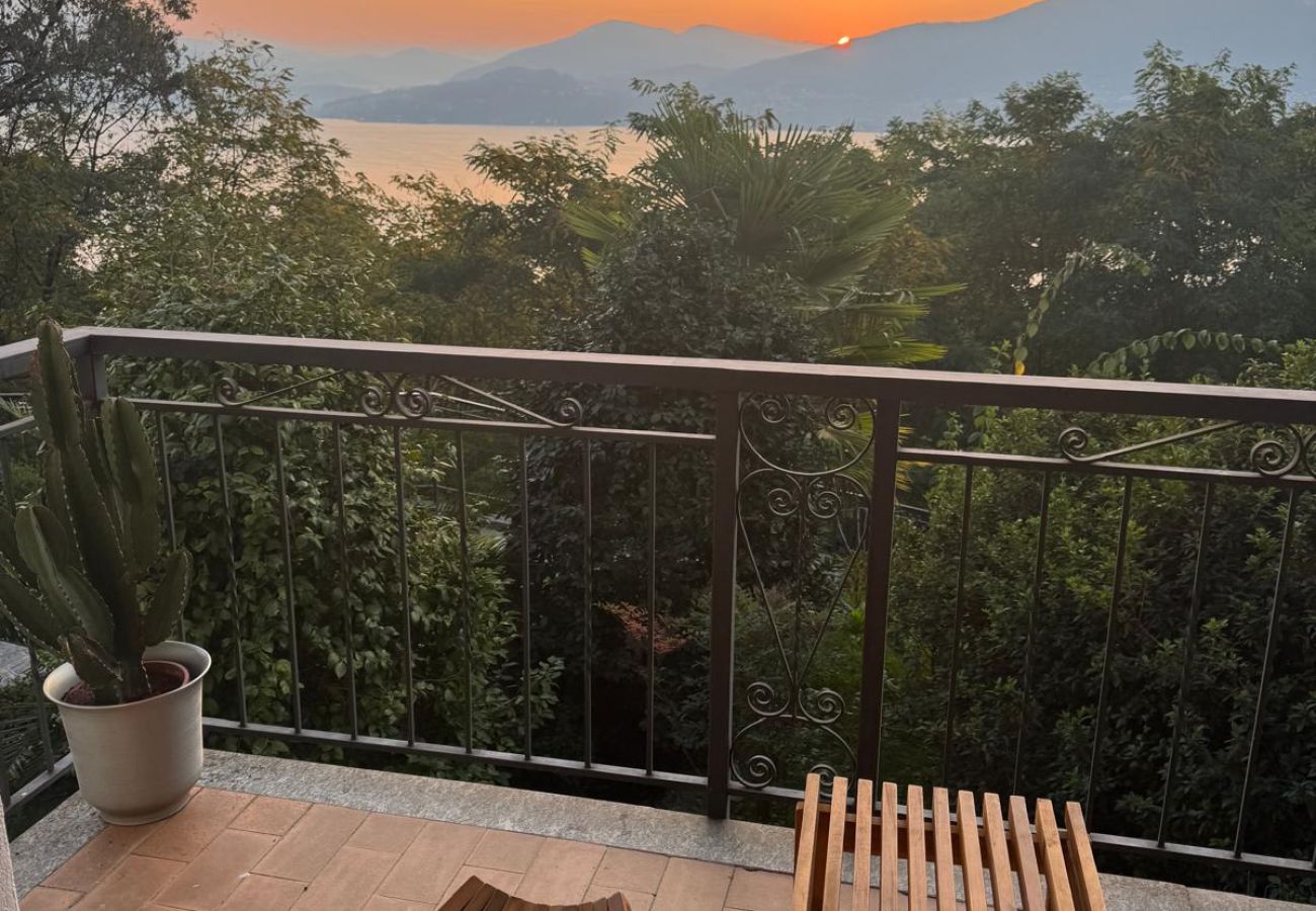 Villa a Oggebbio - Raggio di Sole Villa with pool and lakeview