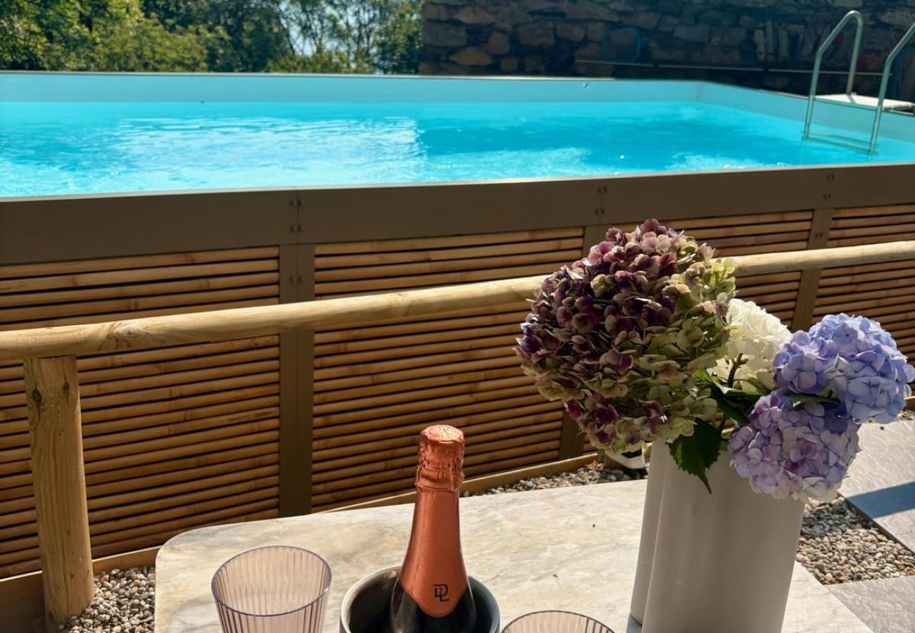 Villa a Oggebbio - Raggio di Sole Villa with pool and lakeview