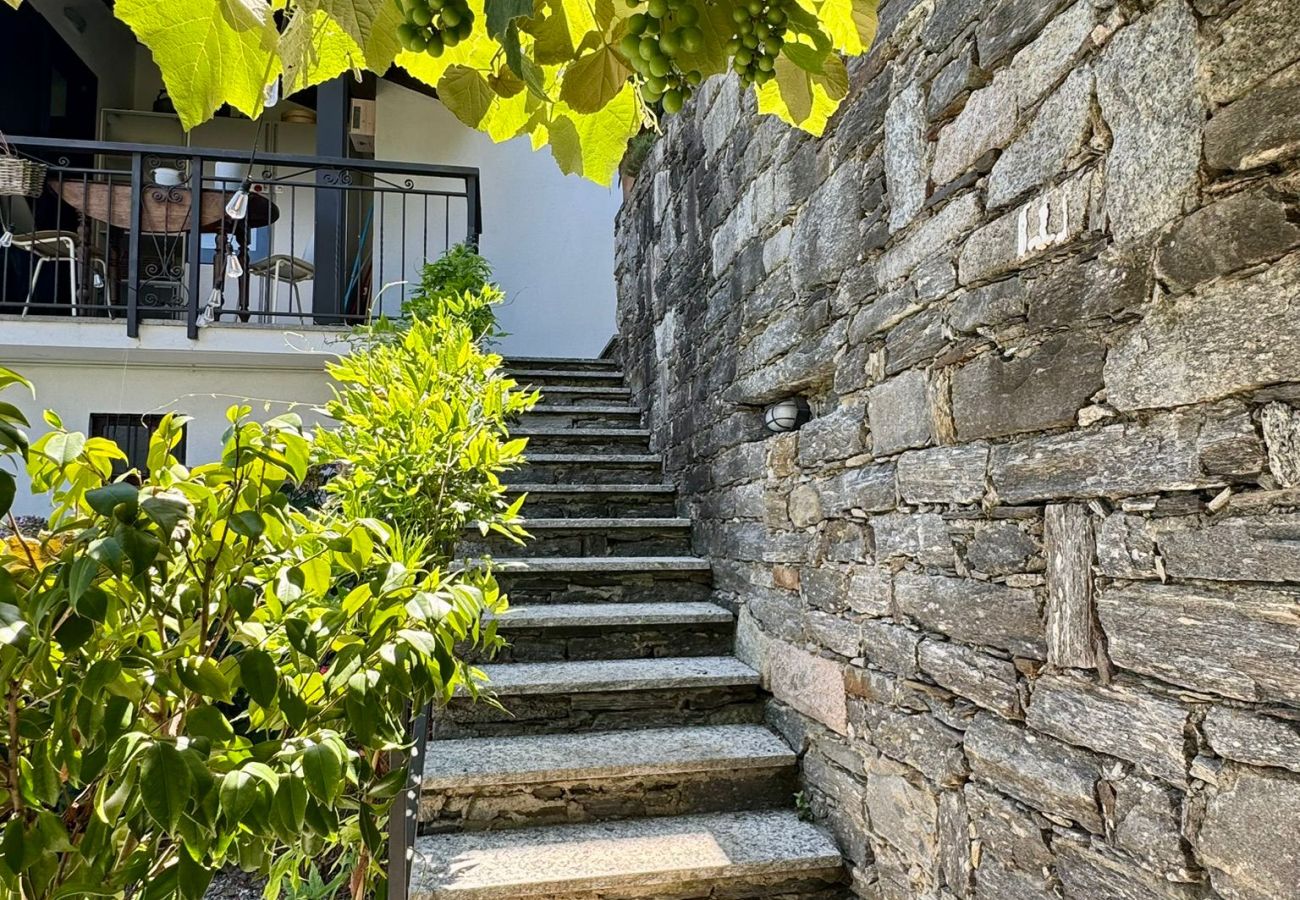 Villa a Oggebbio - Raggio di Sole Villa with pool and lakeview