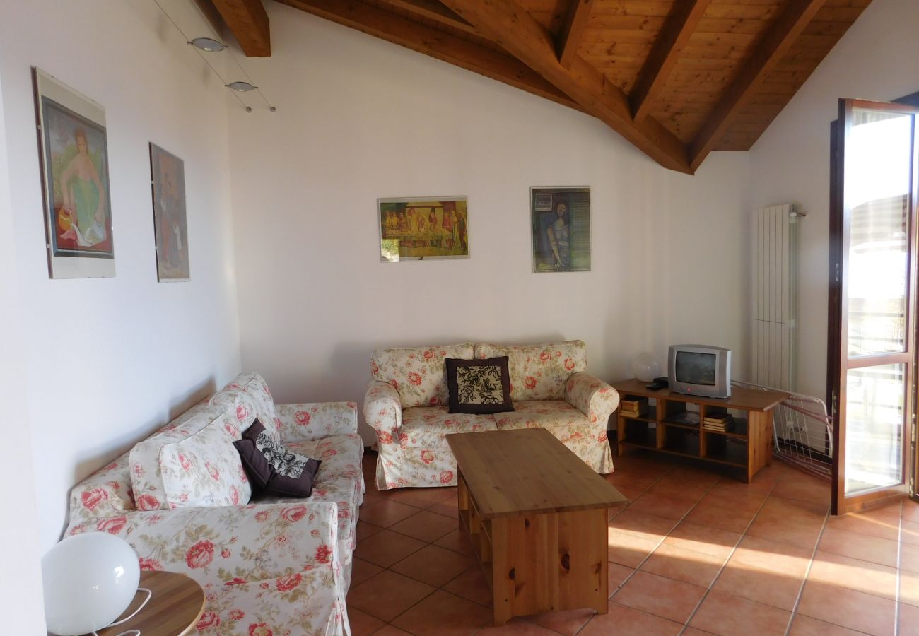 Appartamento a Agra - Rosmarino 2 apartment in Agra with pool