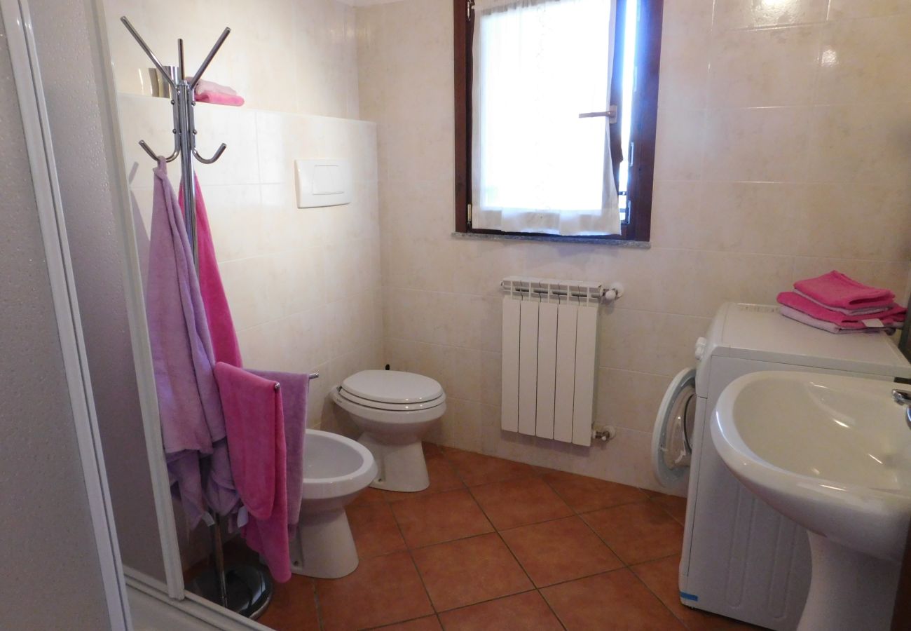Appartamento a Agra - Rosmarino 2 apartment in Agra with pool