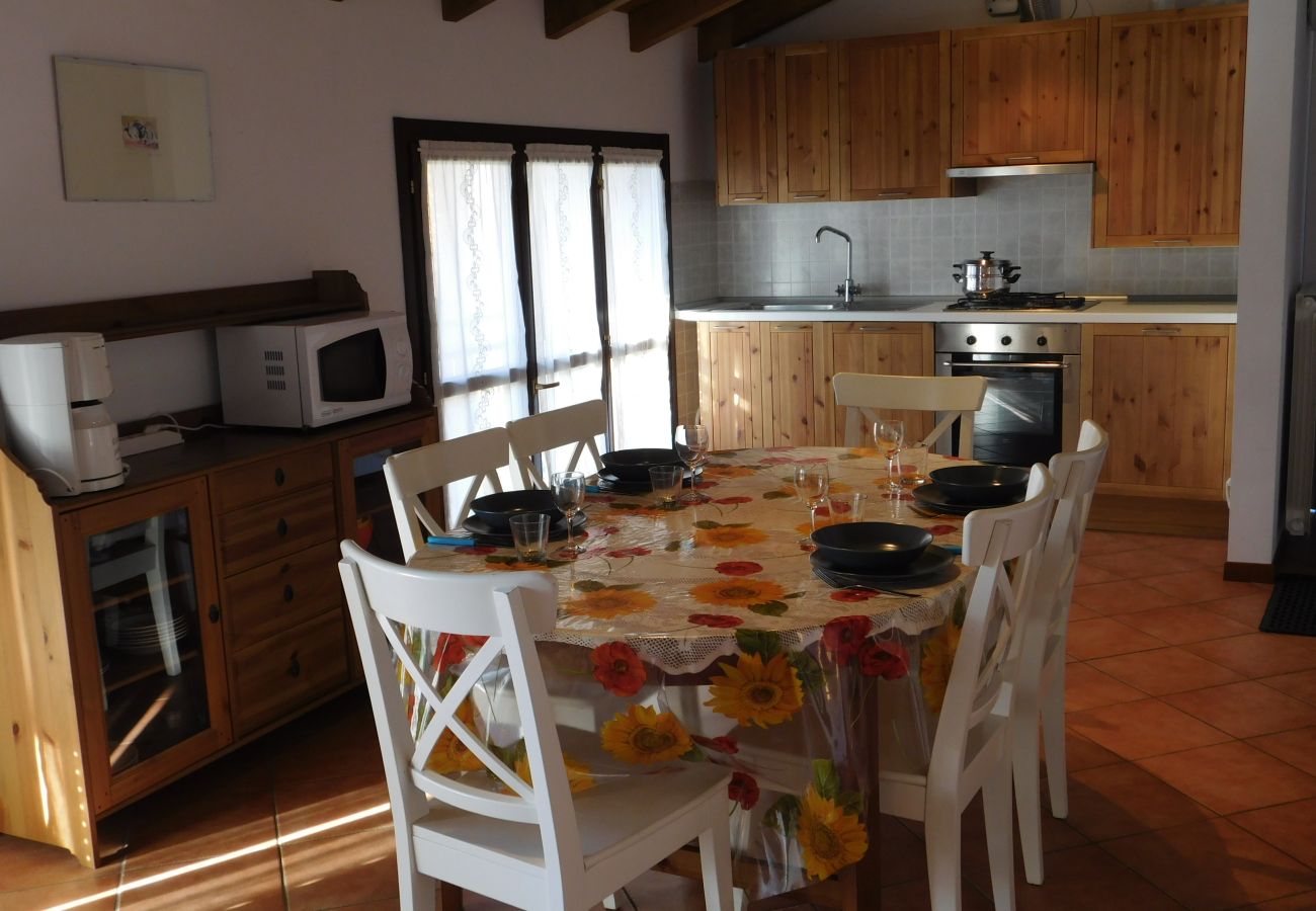 Appartamento a Agra - Rosmarino 2 apartment in Agra with pool