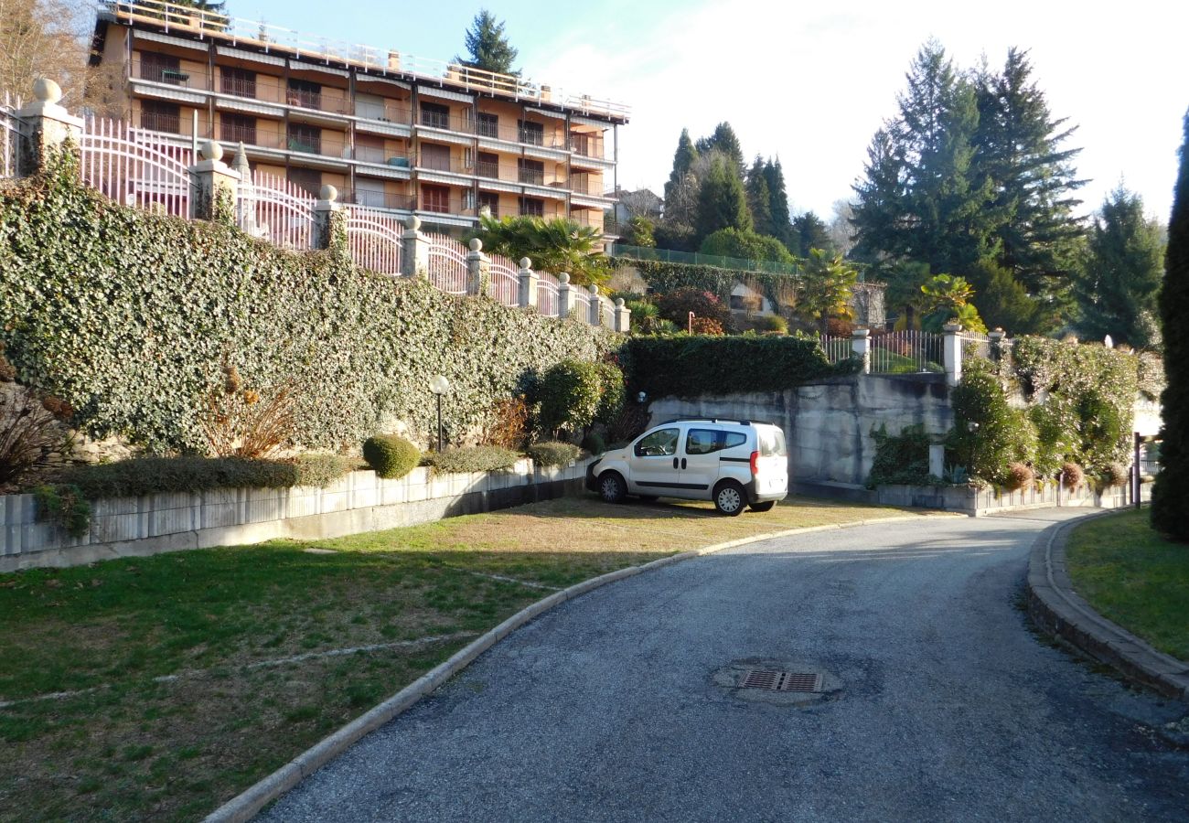 Appartamento a Agra - Rosmarino 2 apartment in Agra with pool