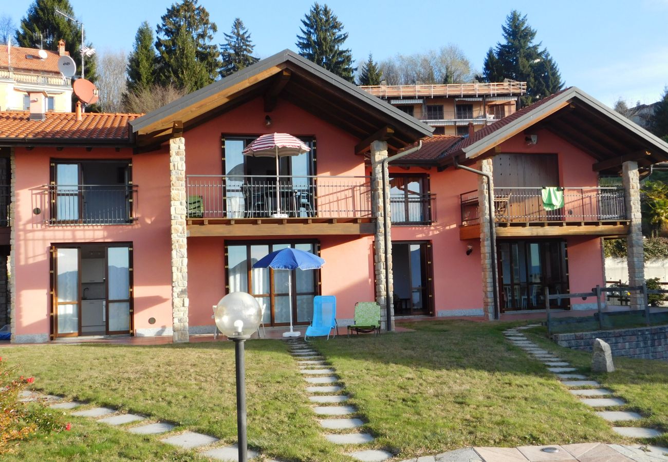 Appartamento a Agra - Rosmarino 2 apartment in Agra with pool