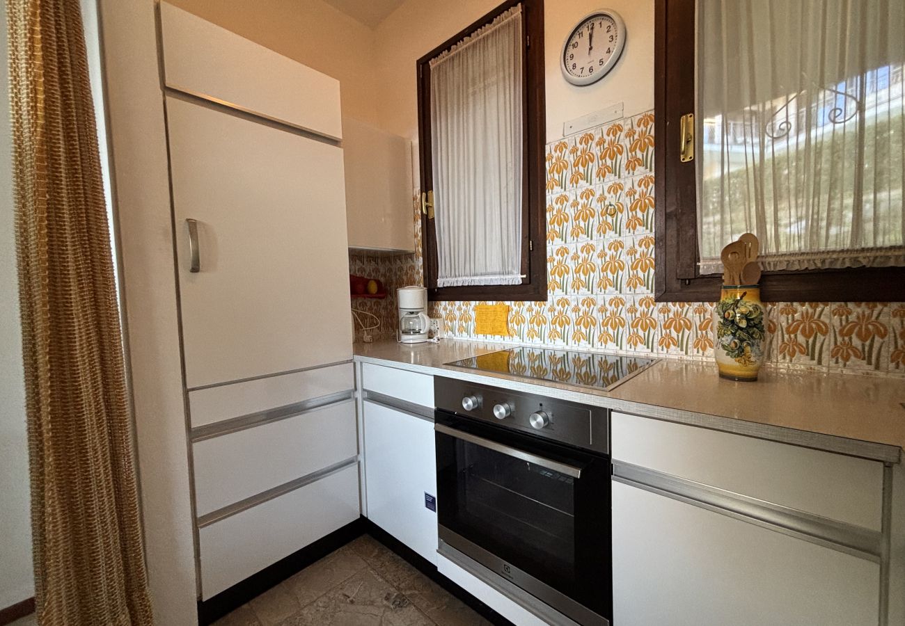 Appartamento a Luino - Carmen apartment with lake view and balcony