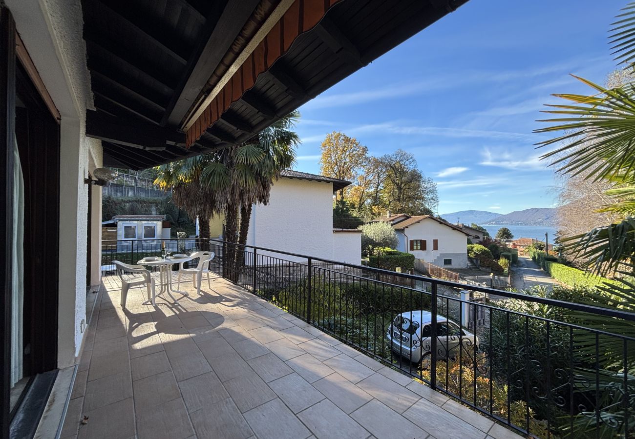 Appartamento a Luino - Carmen apartment with lake view and balcony