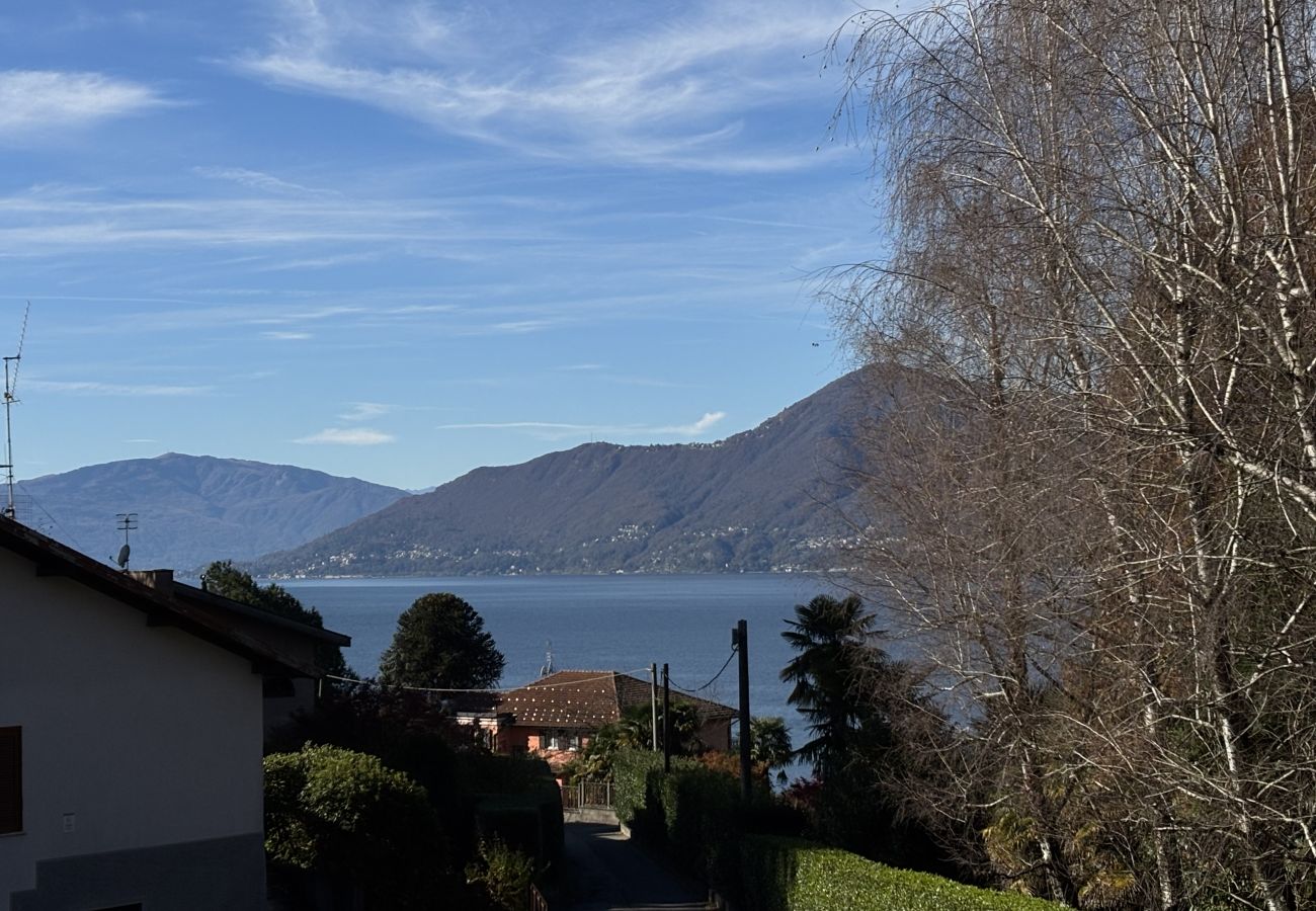 Appartamento a Luino - Carmen apartment with lake view and balcony