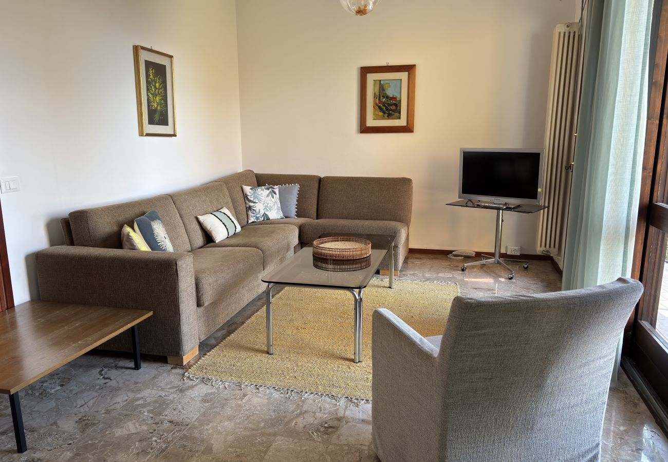 Appartamento a Luino - Carmen apartment with lake view and balcony