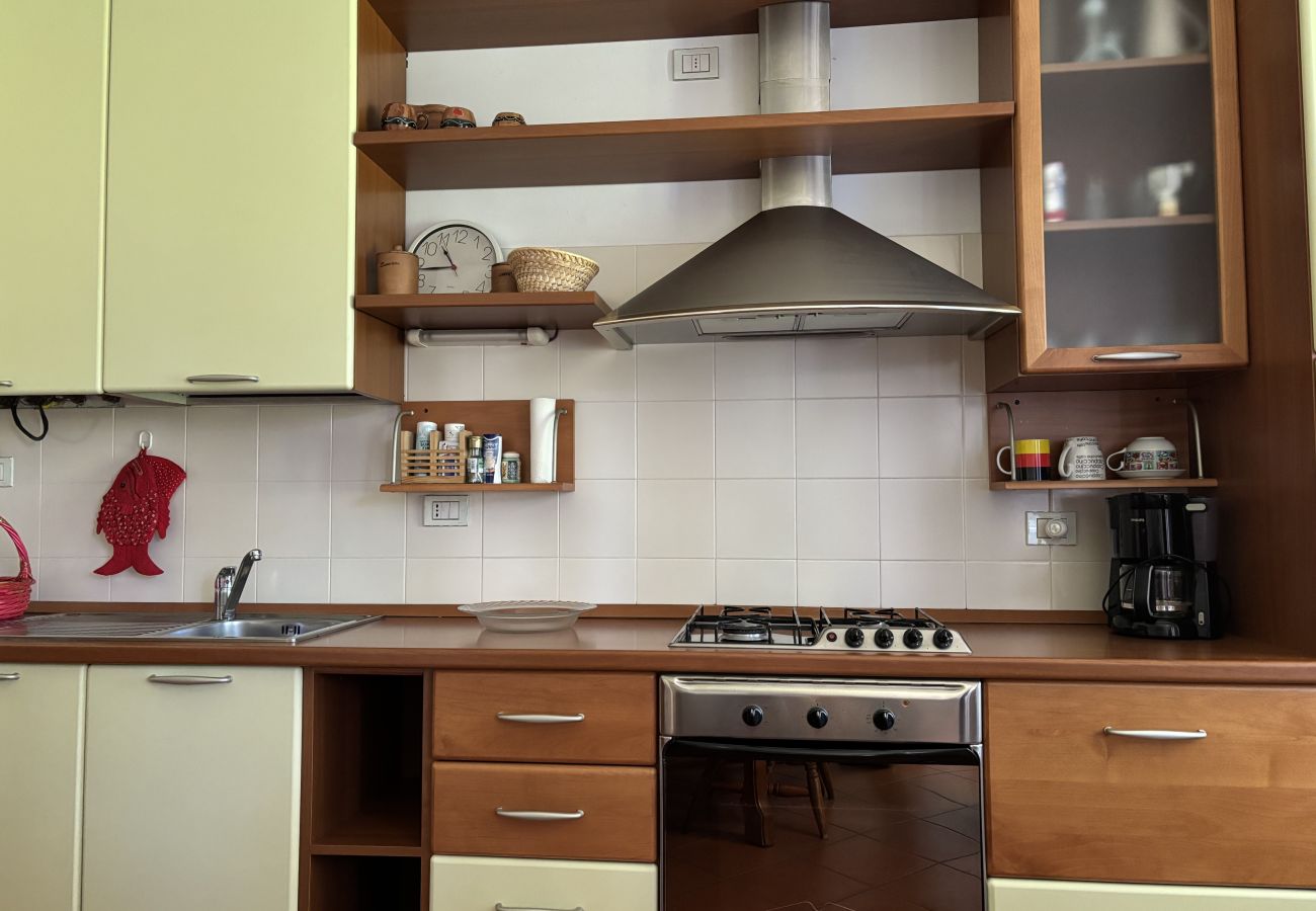 Appartamento a Luino - Esther 2 apartment with balcony in Luino