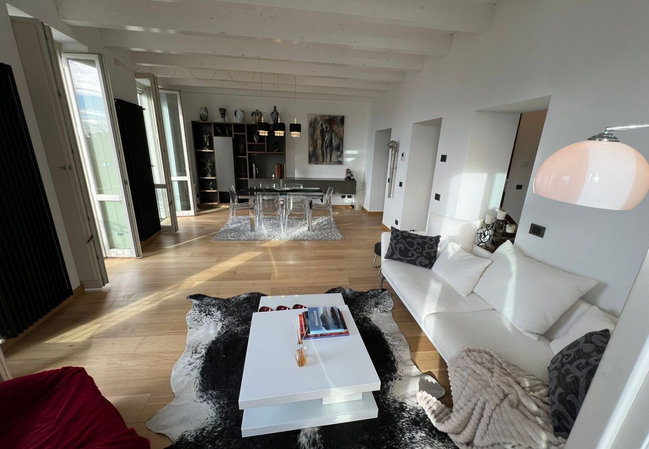 Appartamento a Verbania - Charles apartment in Verbania Pallanza