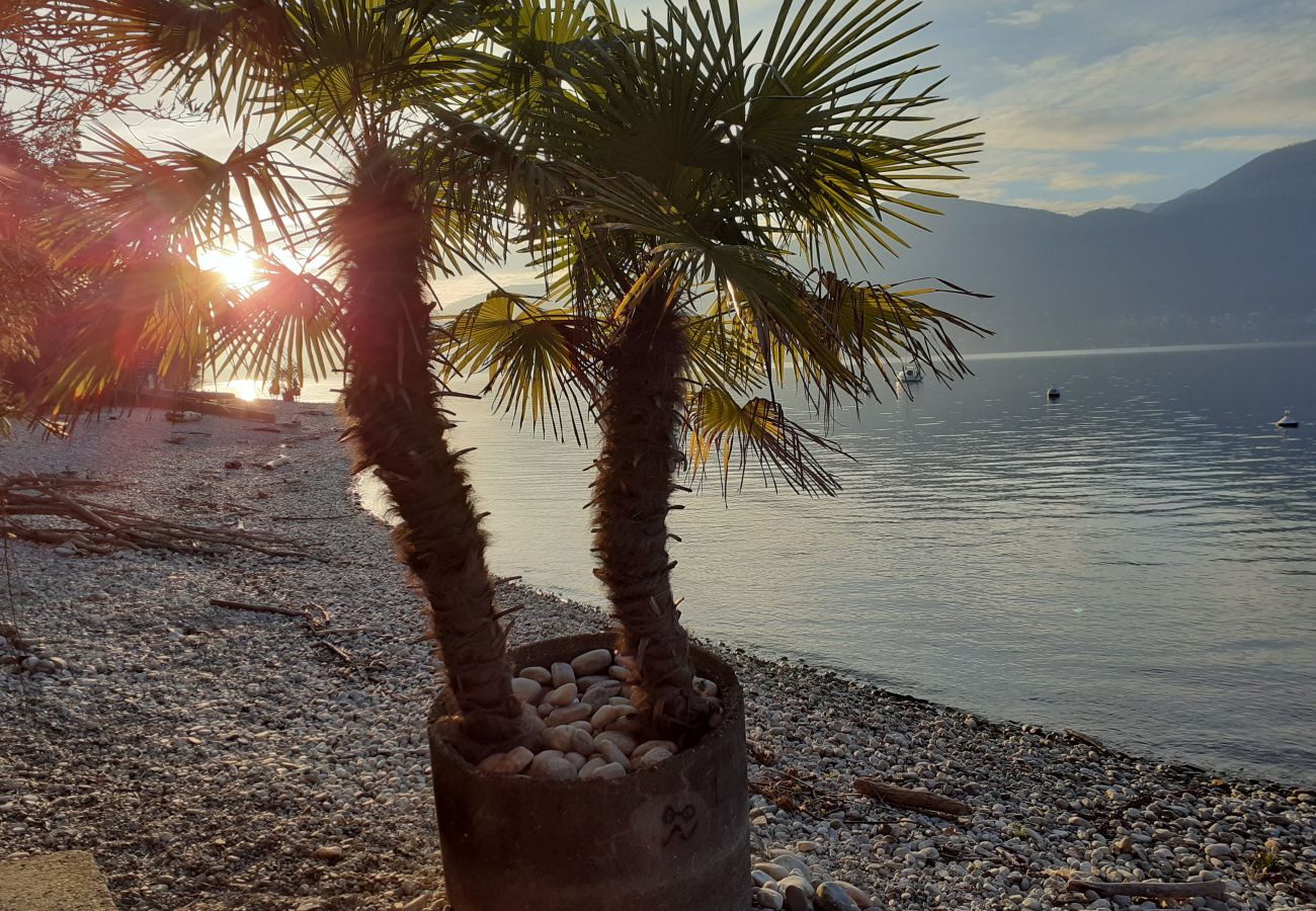 Appartamento a Porto Valtravaglia - Paloma apartment in Porto Valtravaglia