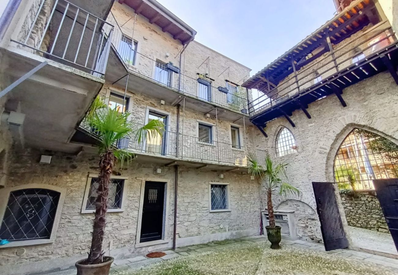 Appartamento a Stresa - Lago Lounge & Pool Apartment in Stresa