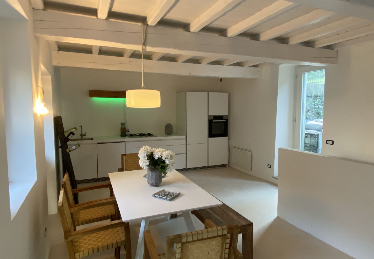 Appartamento a Stresa - Lago Lounge & Pool Apartment in Stresa