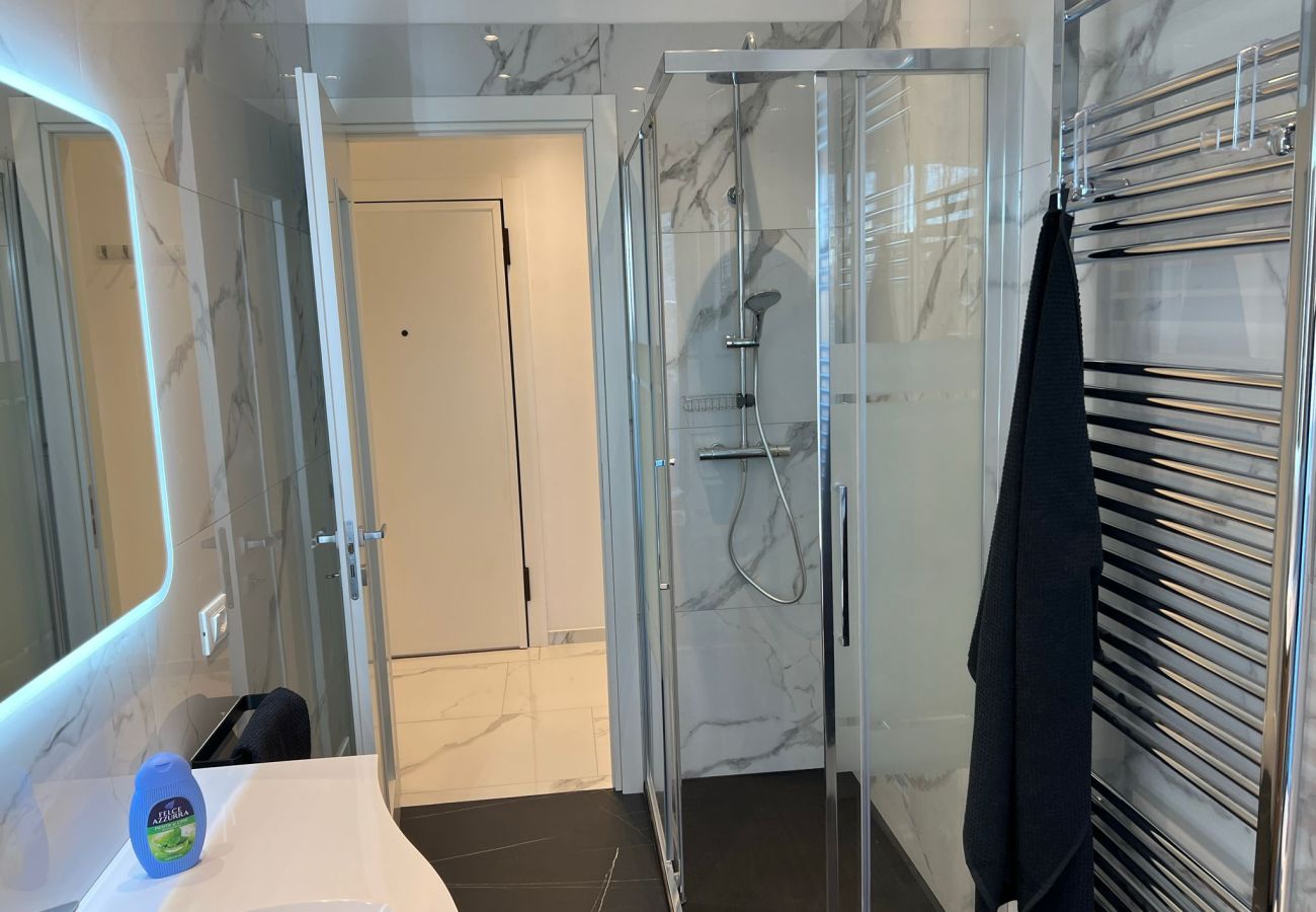 Appartamento a Verbania - Zagosta apartment in Verbania with balcony