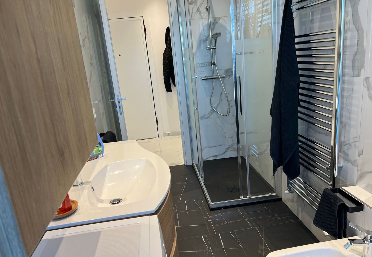 Appartamento a Verbania - Zagosta apartment in Verbania with balcony