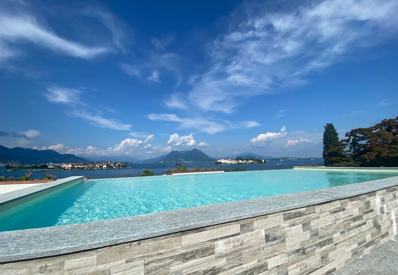 Appartamento a Baveno - MyLago Apartment with pool and lake view