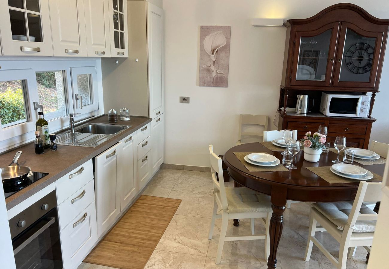 Appartamento a Baveno - MyLago Apartment with pool and lake view