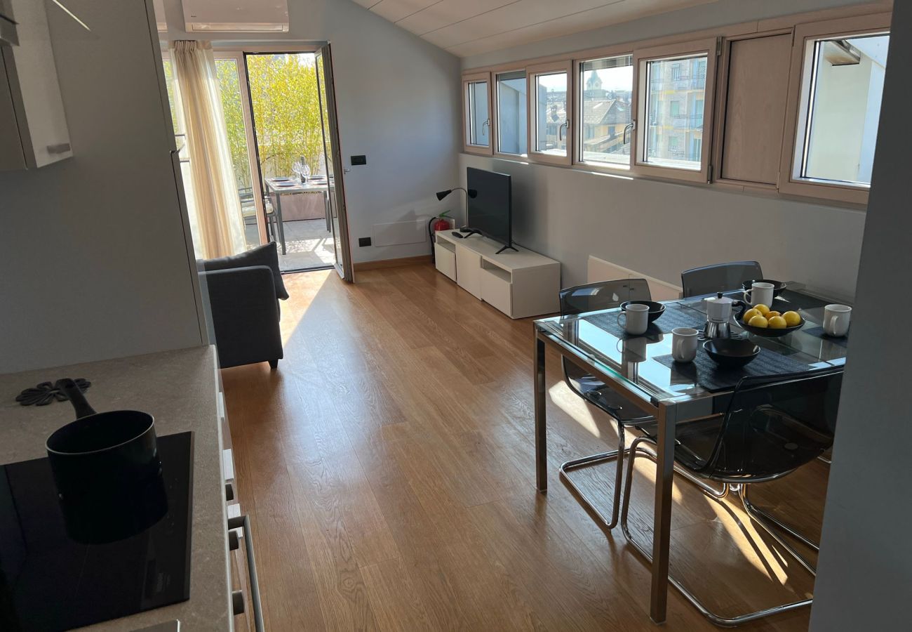 Appartamento a Verbania - Attico Don Minzoni in Verbania with terrace