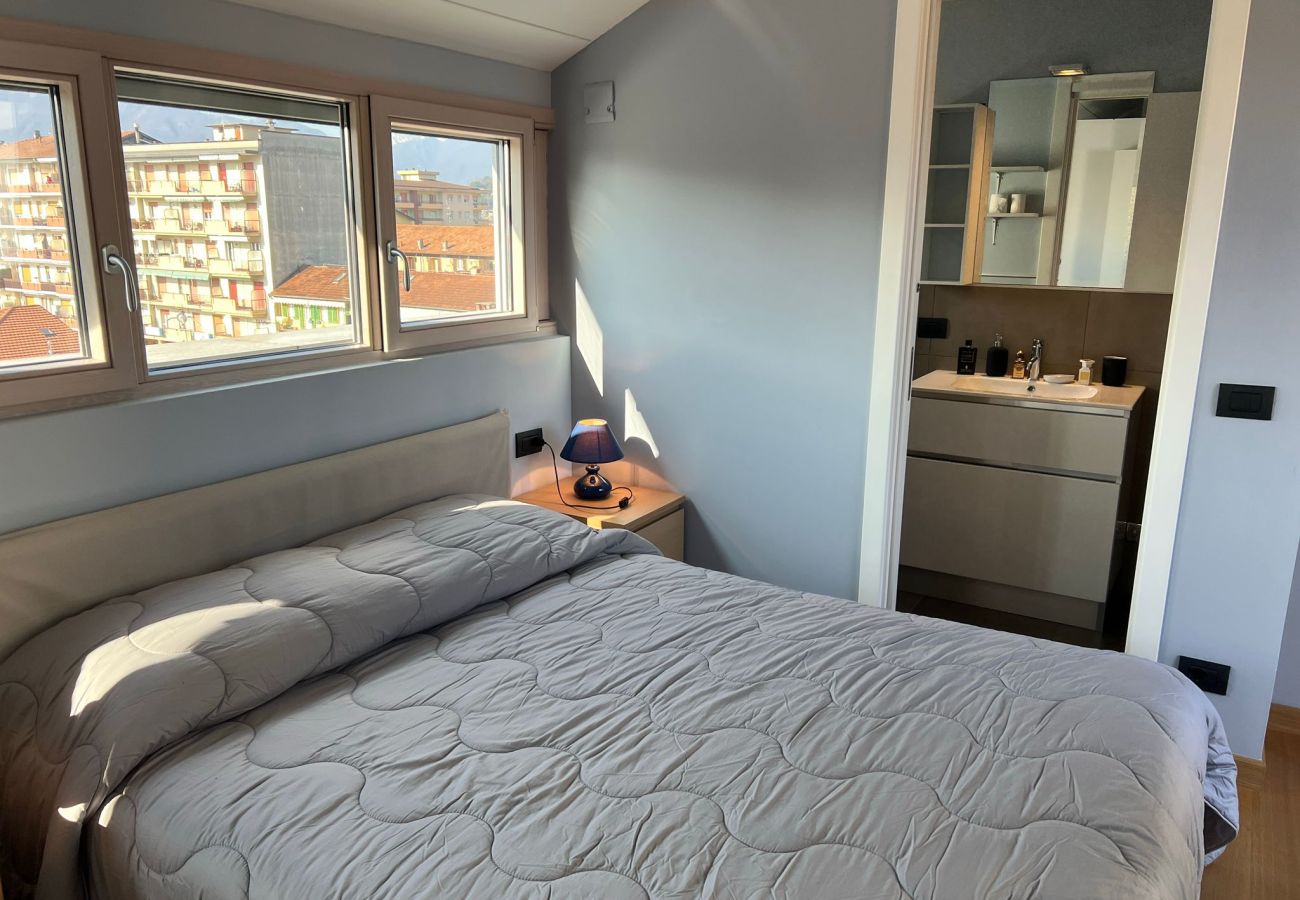 Appartamento a Verbania - Attico Don Minzoni in Verbania with terrace