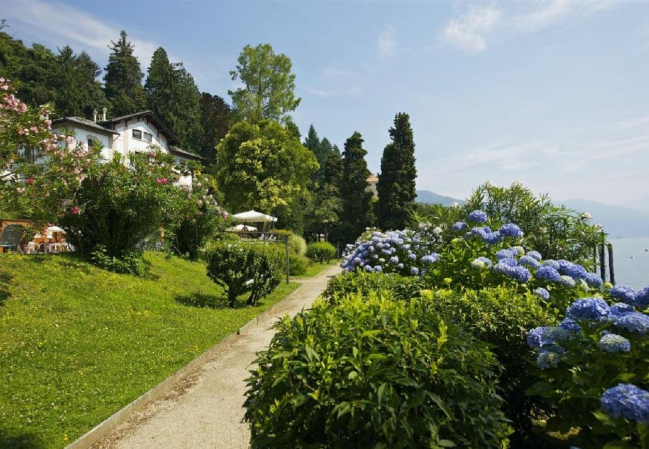 Appartamento a Oggebbio - Inaya apartment in Oggebbio with pool