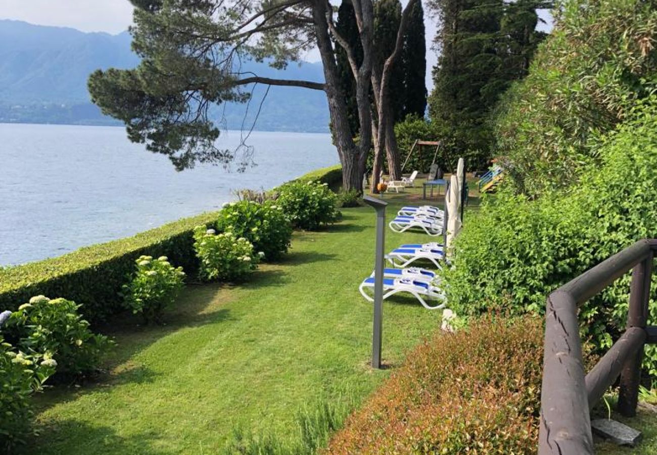 Appartamento a Oggebbio - Inaya apartment in Oggebbio with pool