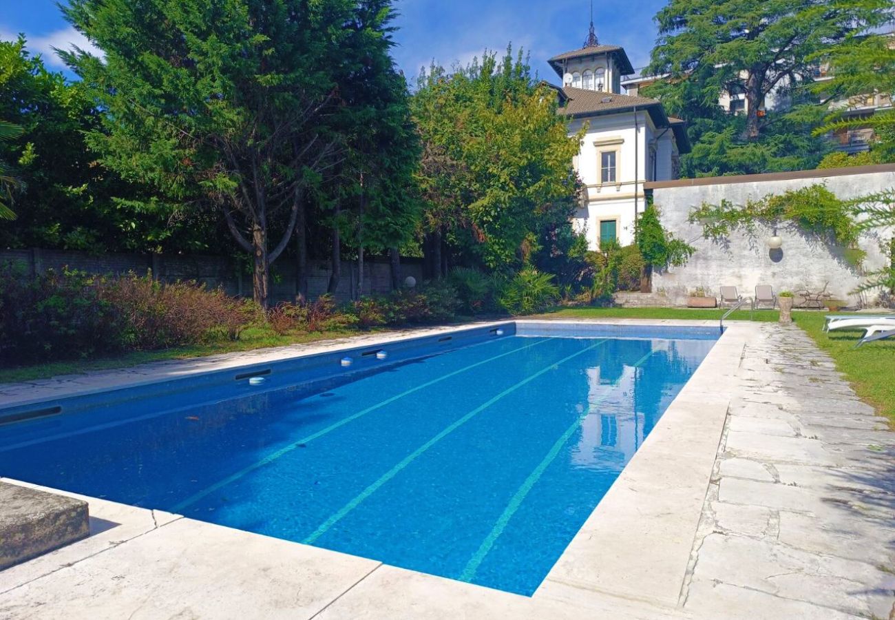 Appartamento a Verbania - Emy charming apartment with pool