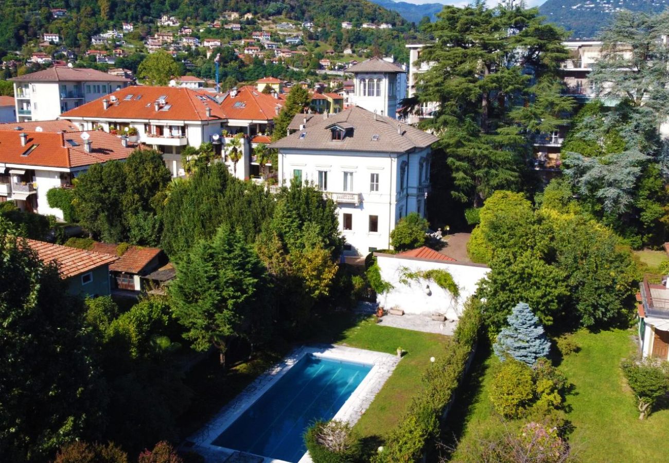 Appartamento a Verbania - Emy charming apartment with pool