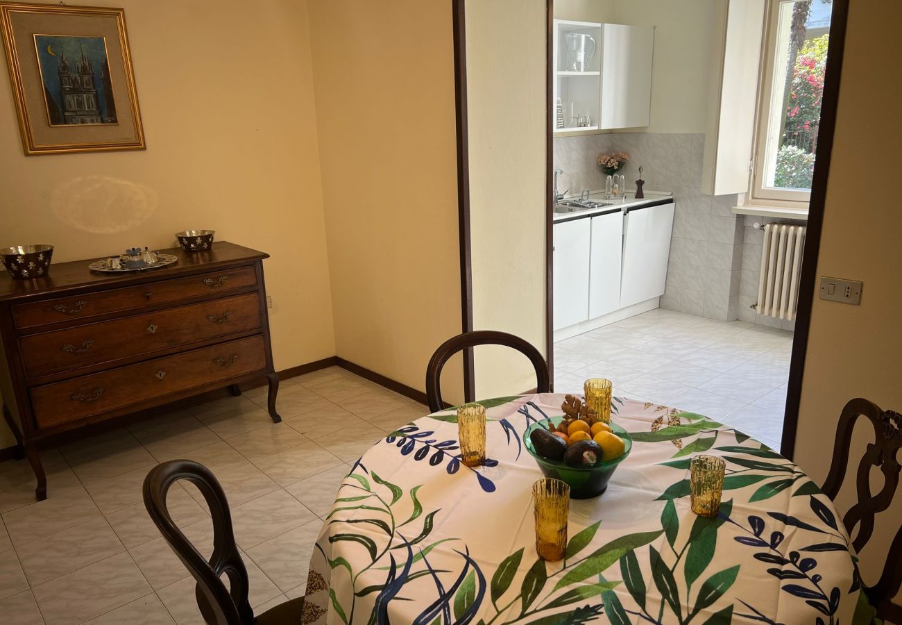 Appartamento a Verbania - Emy charming apartment with pool