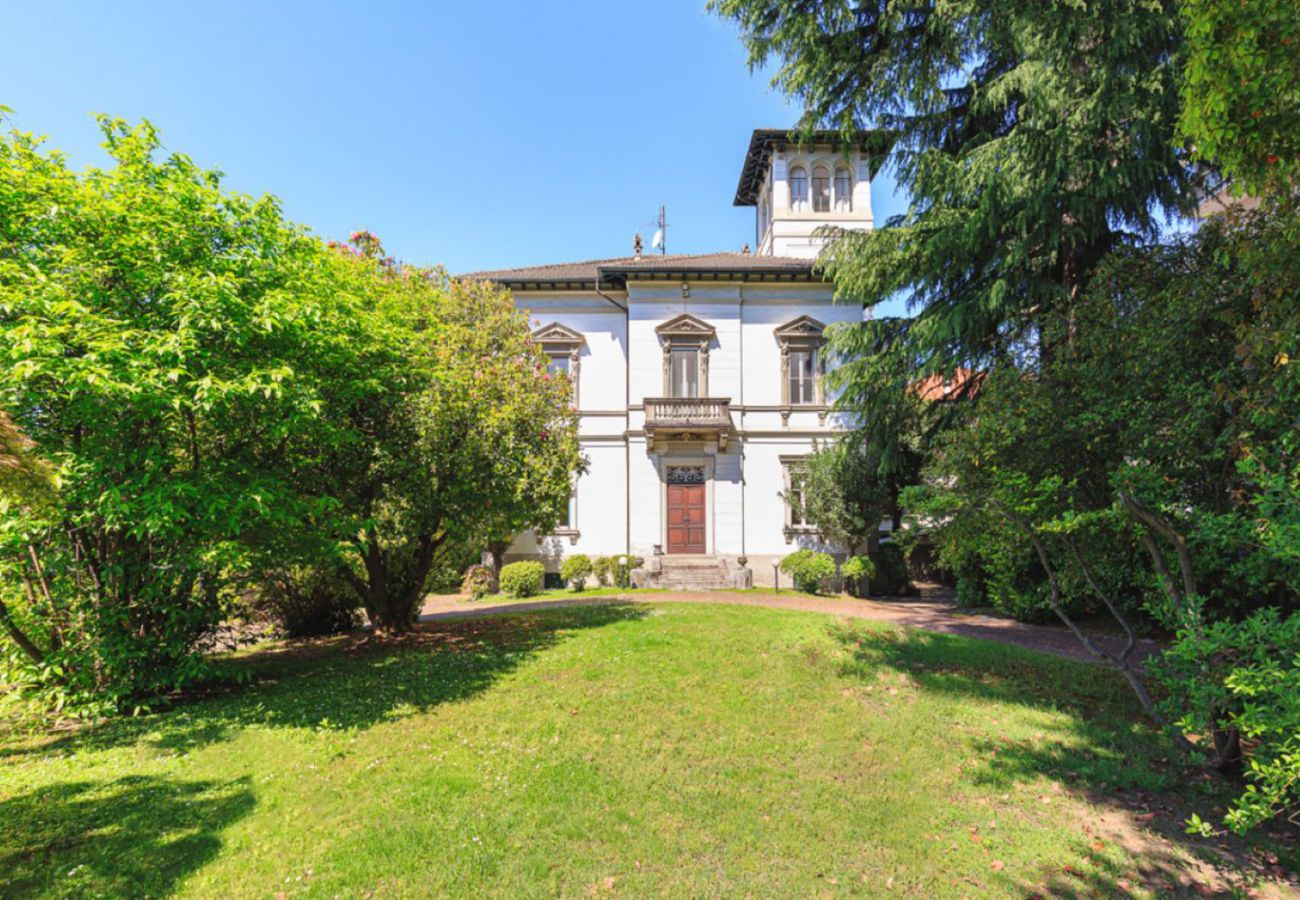 Appartamento a Verbania - Emy charming apartment with pool